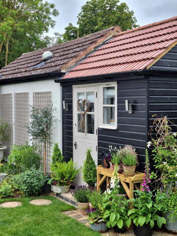 Owl Lodge Newport Pagnell Eksteriør billede